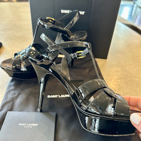YSL Tribute 75 patent black heel! Exc cond! Size 39. $1150 retail - Picture 4 of 6